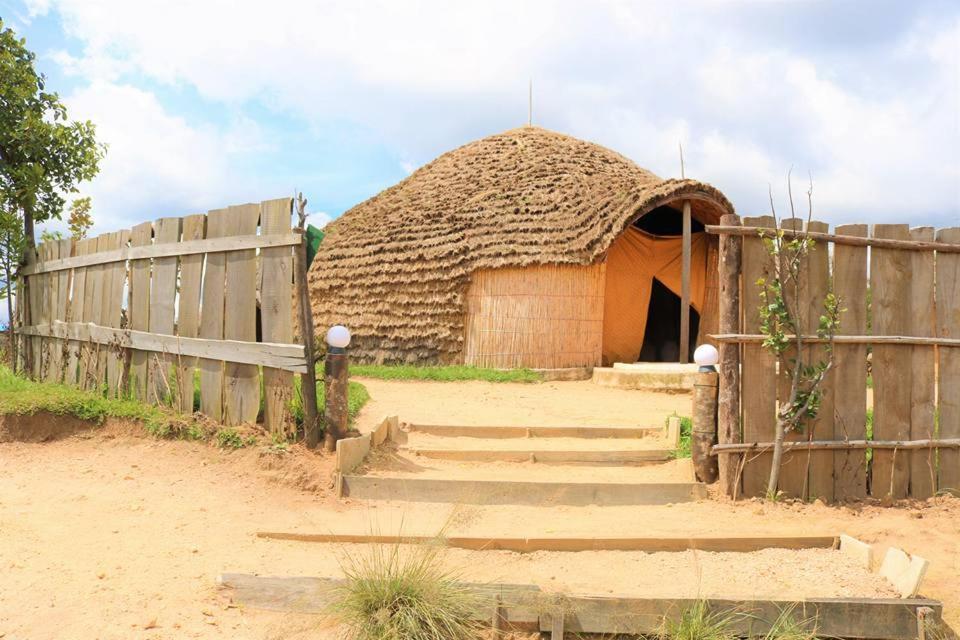 Kitabi Ecocenter Hotel Gabegi Exterior foto